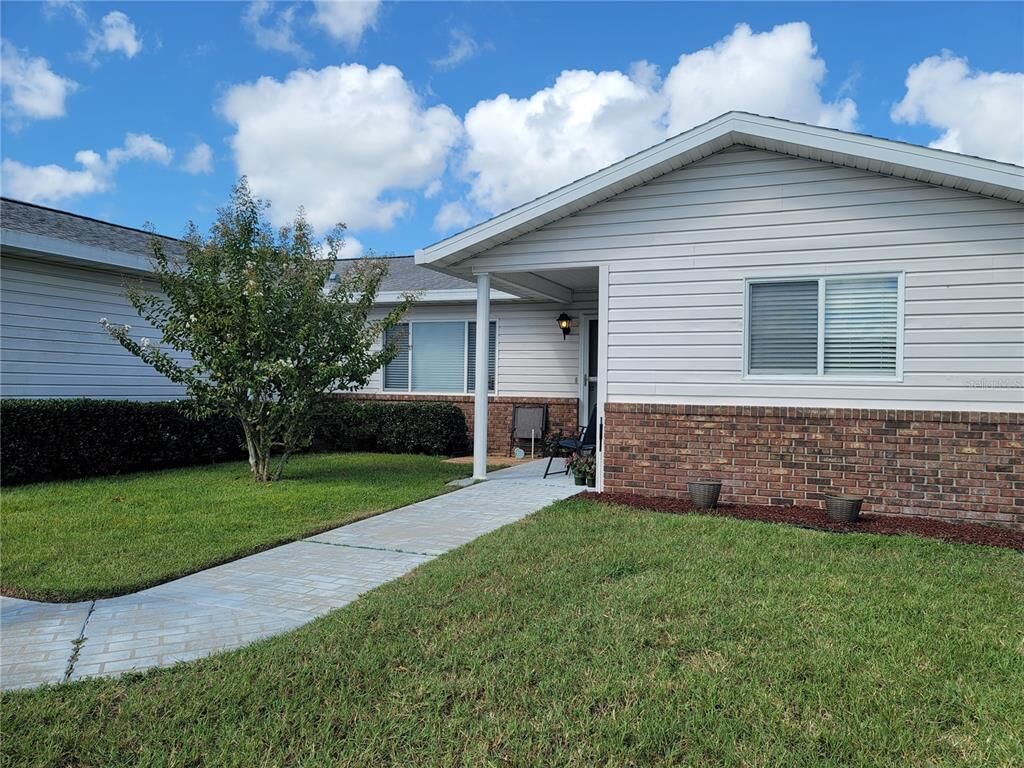 Property Photo:  17814 SE 107th Terrace  FL 34491 