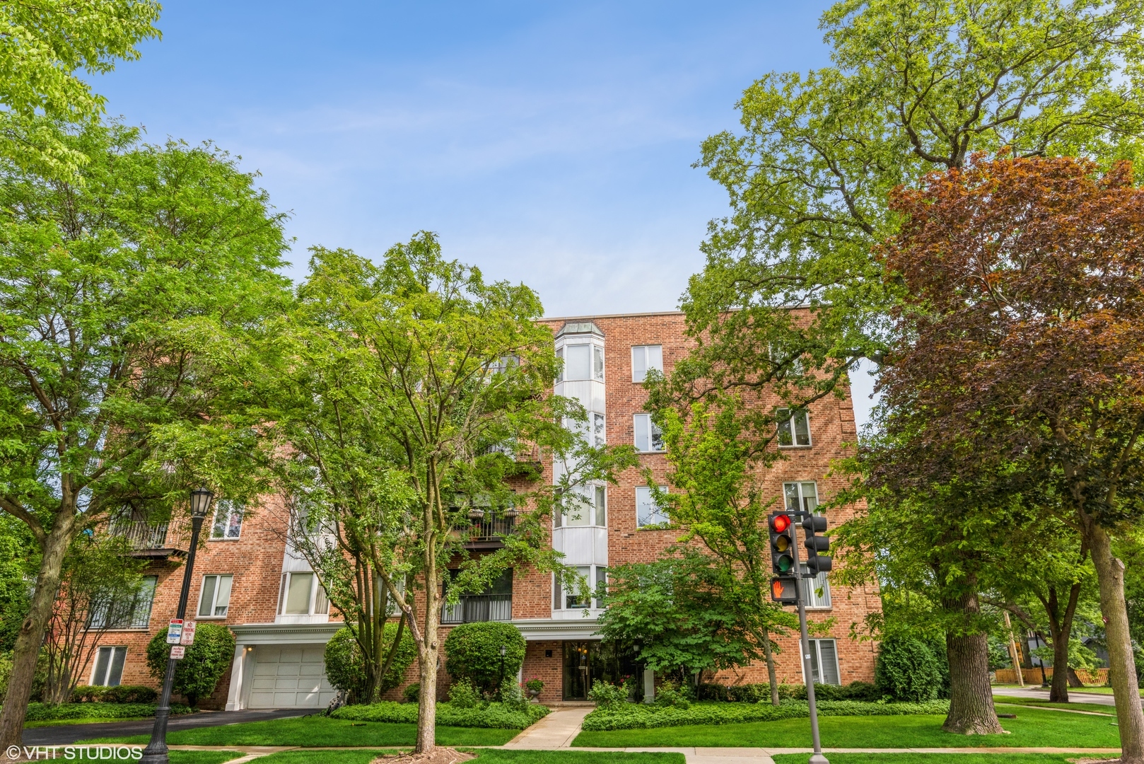 2501 Central Street 5D  Evanston IL 60201 photo
