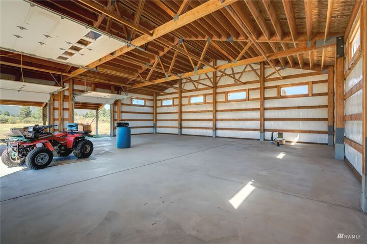 Property Photo:  721 Pine Ridge Lane  WA 98922 