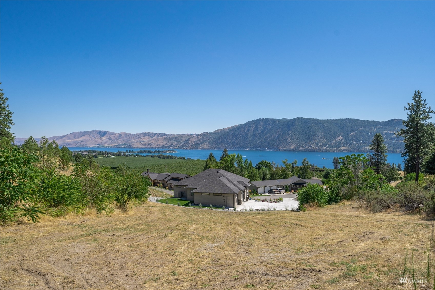 Property Photo:  576 Summit Boulevard  WA 98831 