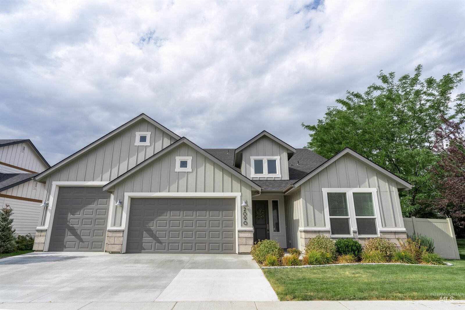 Property Photo:  2090 E Kamay Dr  ID 83646 