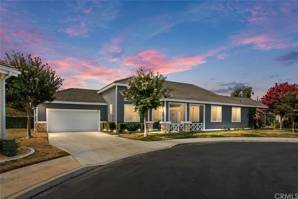Property Photo:  1707 Morning Dove Lane  CA 92373 