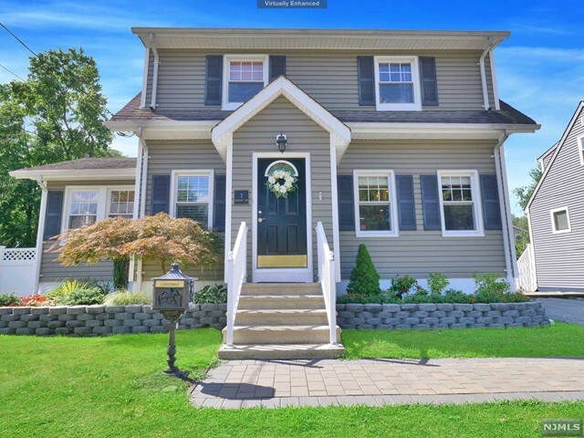 Property Photo:  7 Caroline Avenue  NJ 07444 