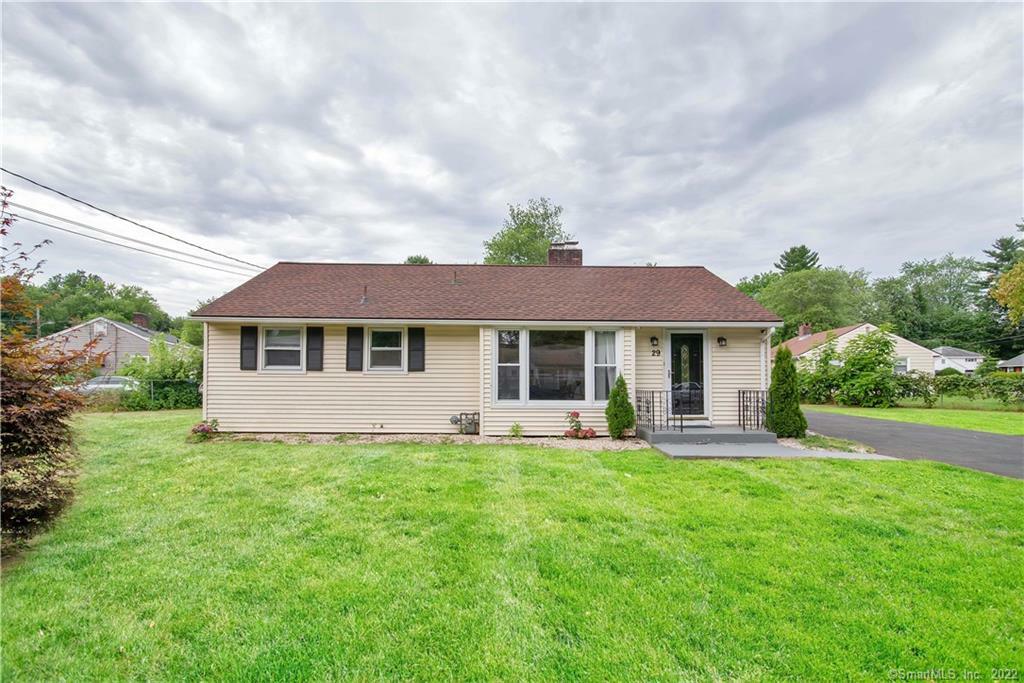 Property Photo: 29 Cottage Grove Circle CT 06002