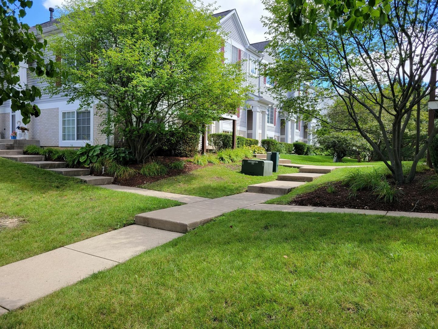 Property Photo: 122 Enclave Circle C IL 60440