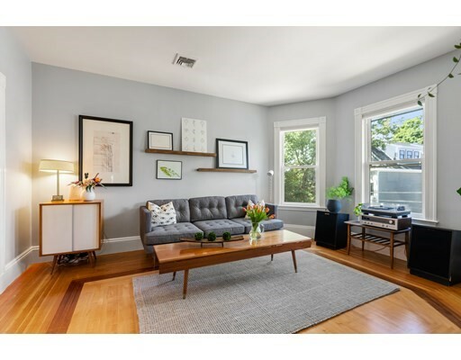 Property Photo:  25 Banks St 2  MA 02144 