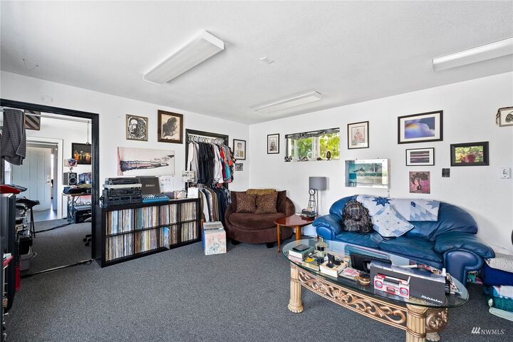 Property Photo:  509 S Montesano Street  WA 98595 