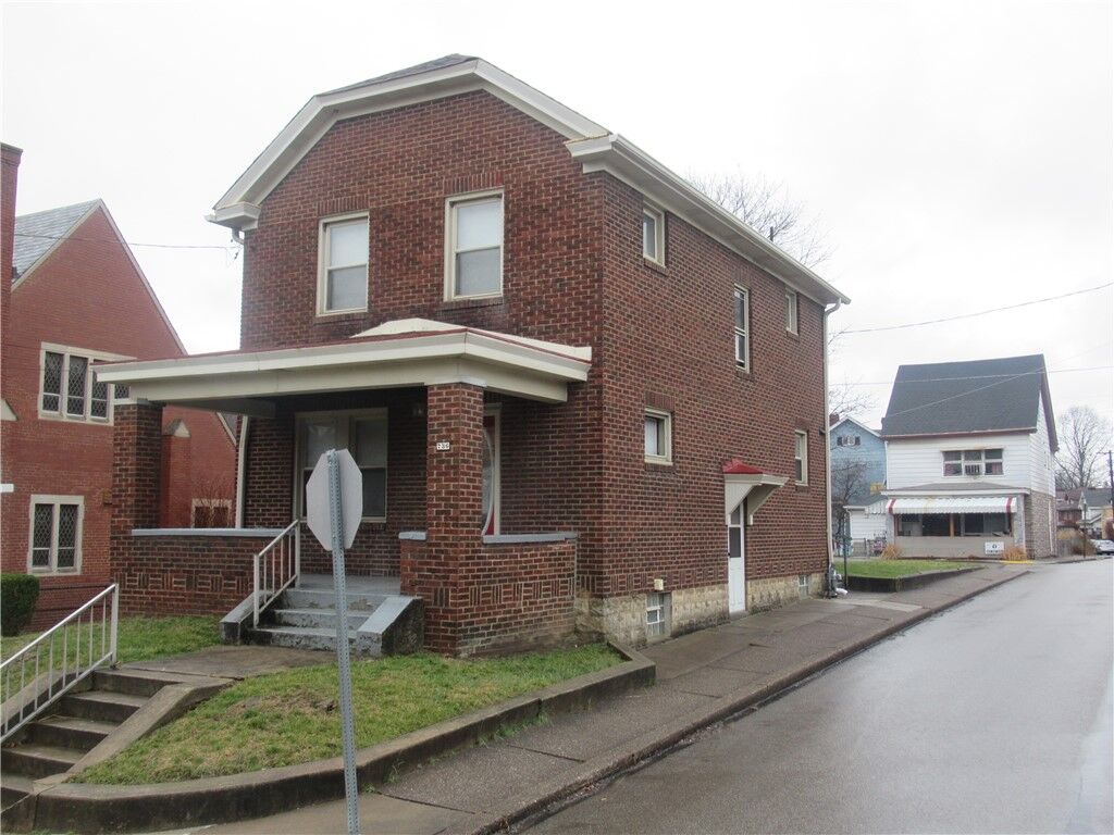 Property Photo:  736 Bucyrus St  PA 15220 