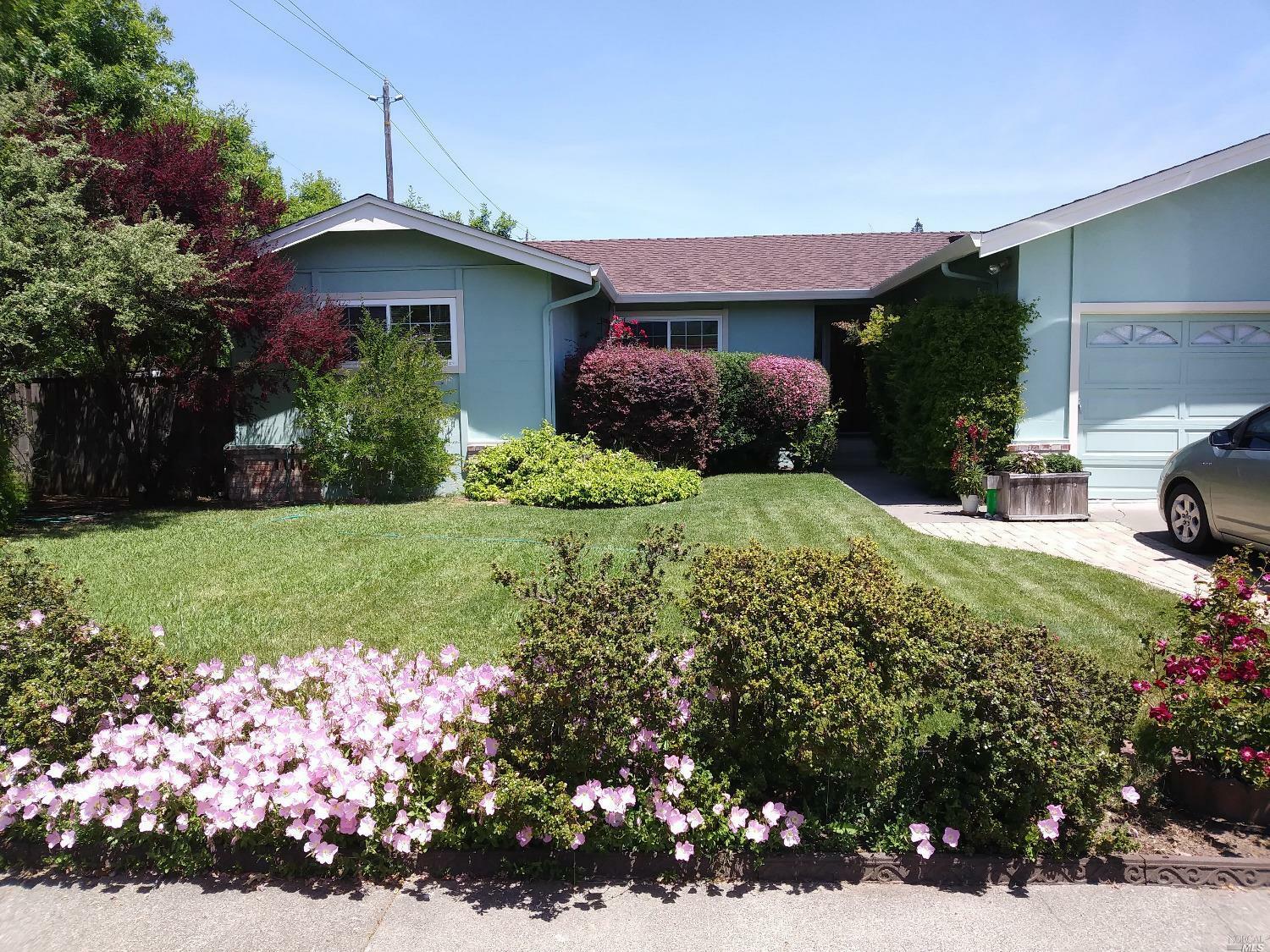 Property Photo: 11 Rena Court CA 94947