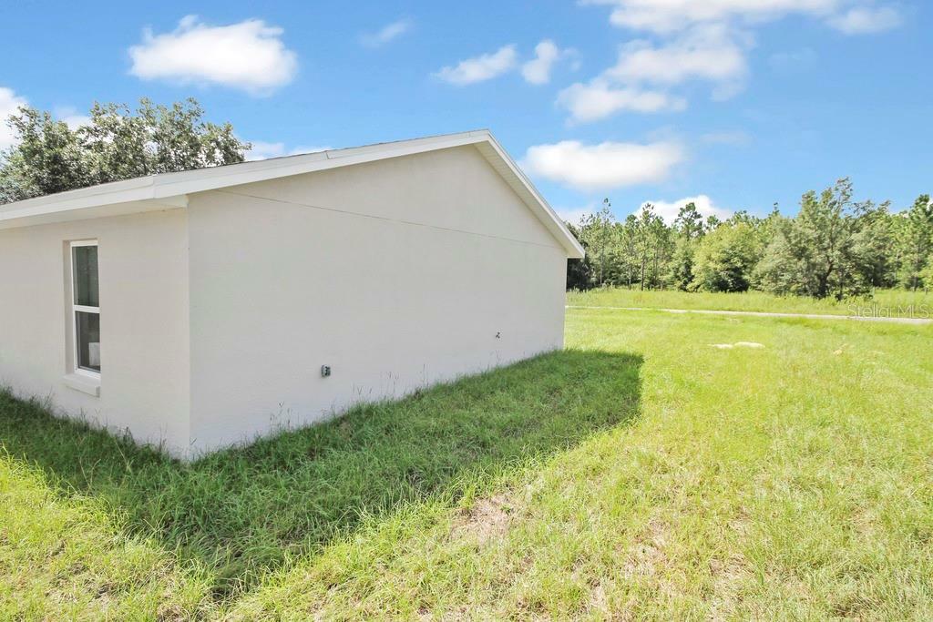 Property Photo:  367 Malauka Loop  FL 32179 