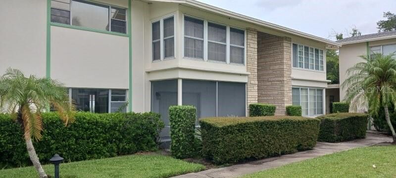 Property Photo:  8303 Bardmoor Boulevard 105  FL 33777 
