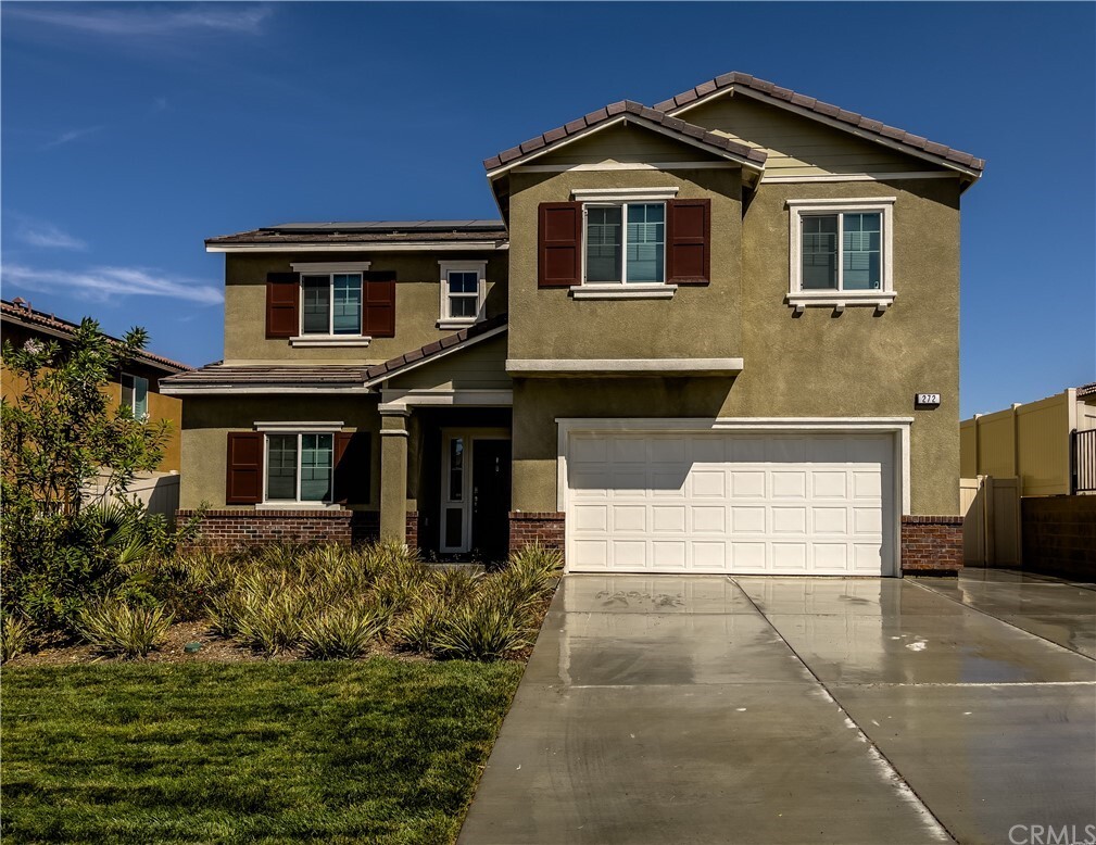 Property Photo: 272 Country Club Drive CA 92320