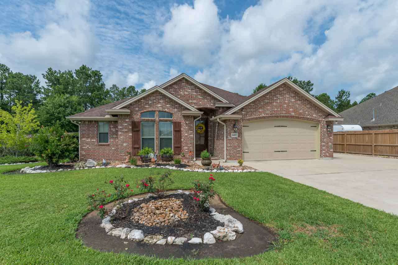 Property Photo:  6485 Woodridge Dr  TX 77657 