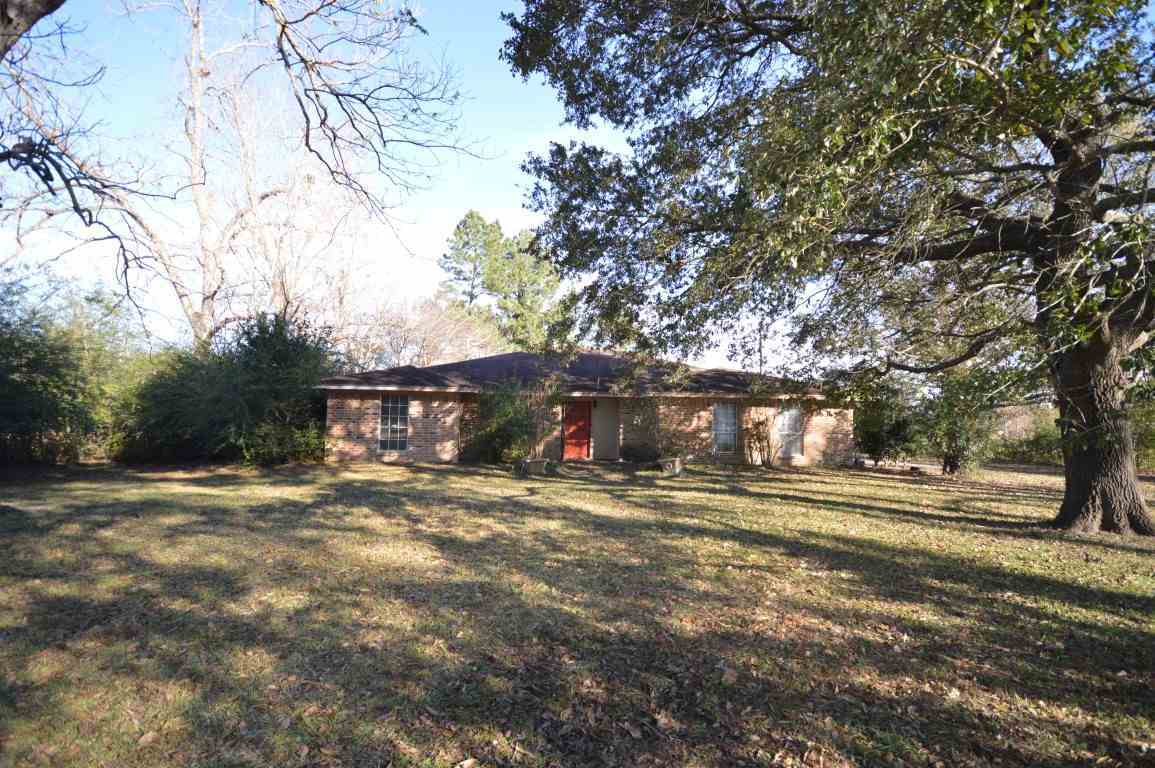 Property Photo:  275 Cr 4580 S.  TX 77660 