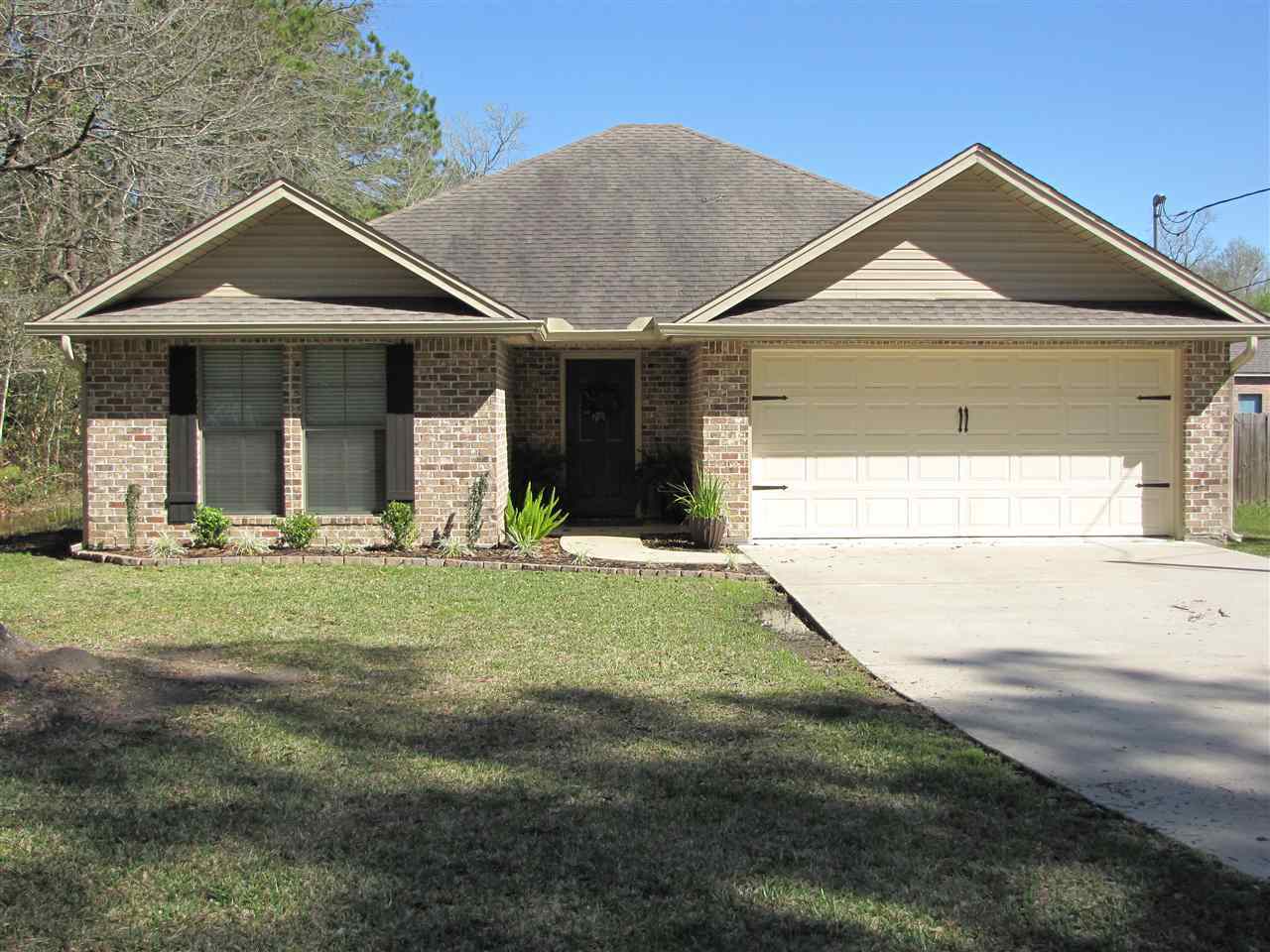 Property Photo:  450 Jordan Dr.  TX 77657 