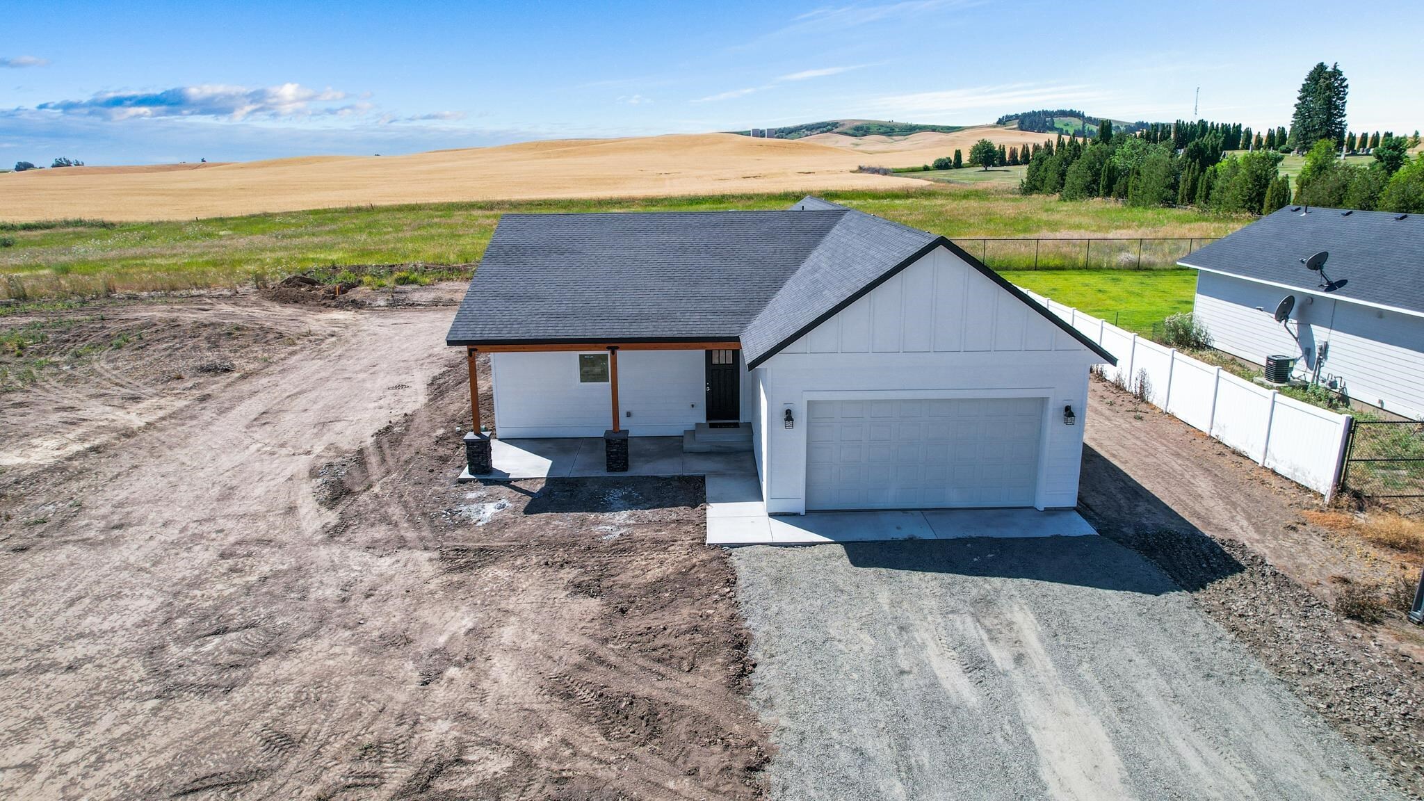 Property Photo: 525 E Summit Ave WA 99029