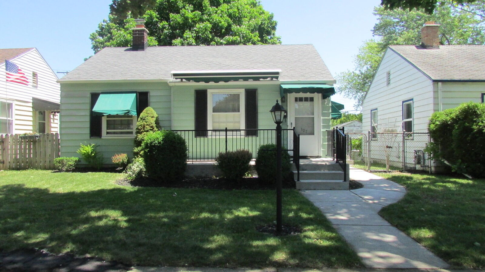 Property Photo:  307 Wickham Blvd  WI 53405 