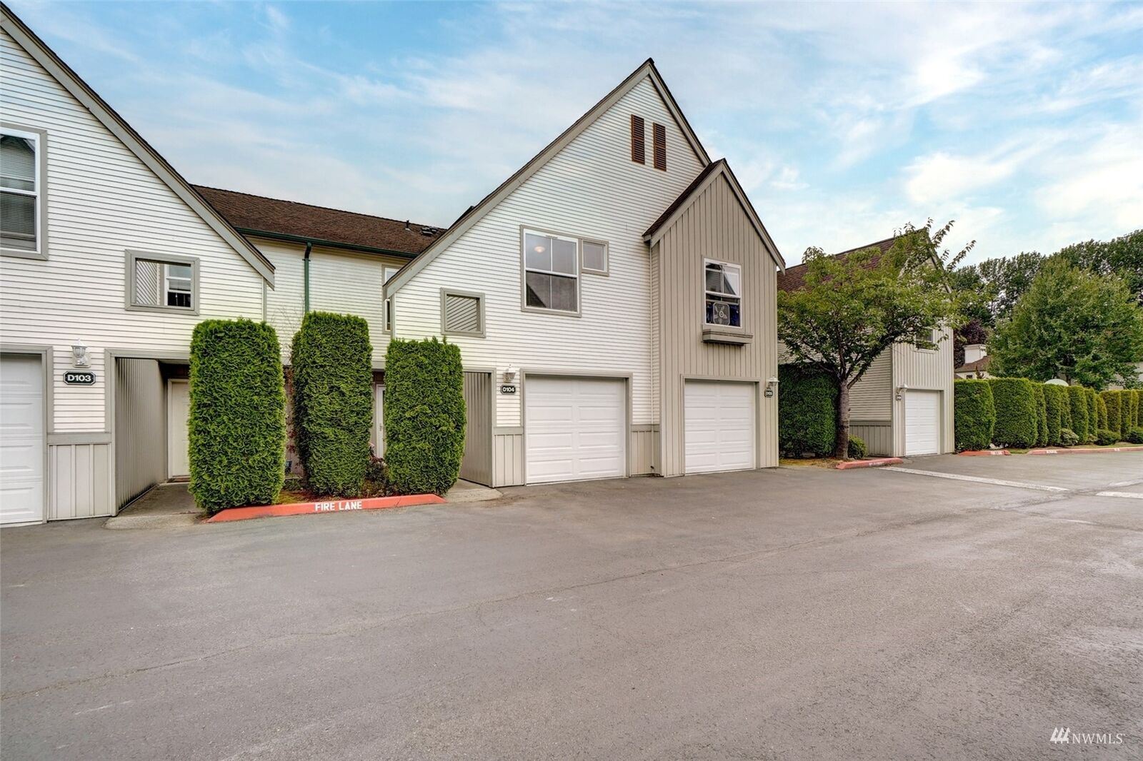 Property Photo:  6707 S 239th Street D104  WA 98032 