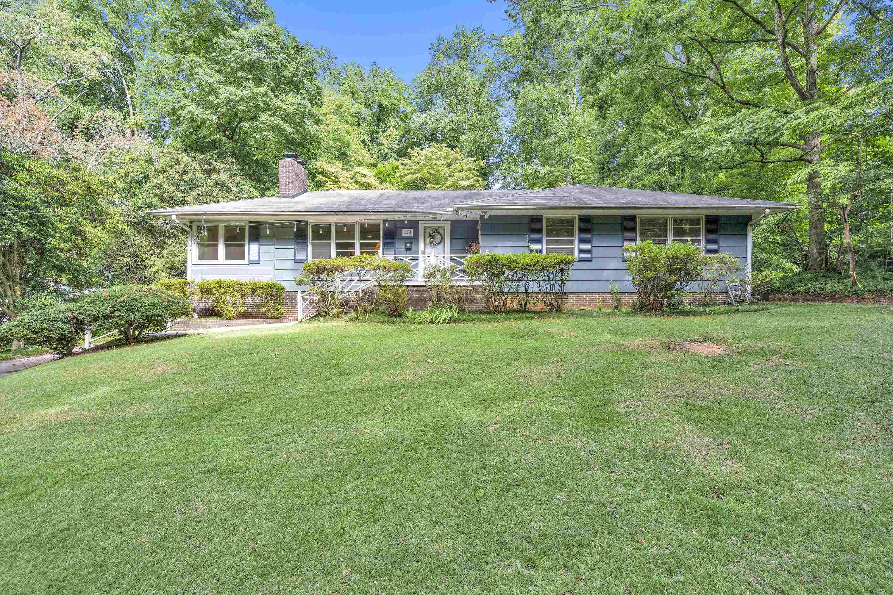 Property Photo:  301 Springwood Drive  SC 29302 