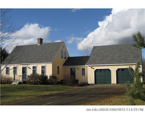 Property Photo:  