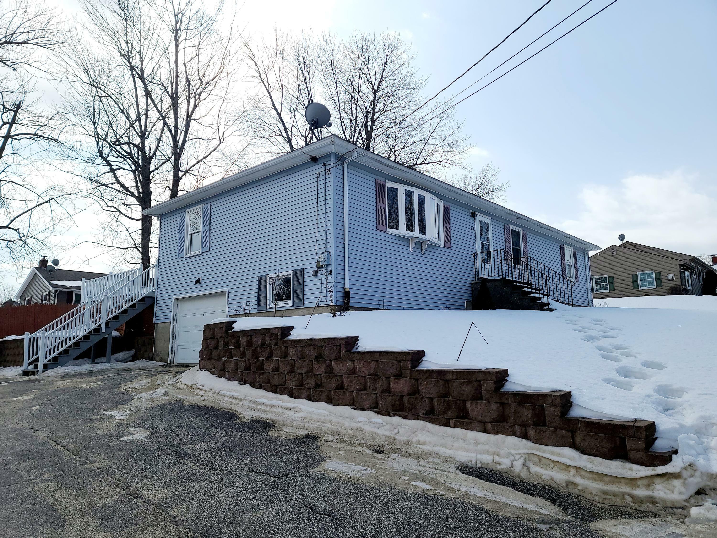 Property Photo: 29 Jeannette Avenue ME 04240