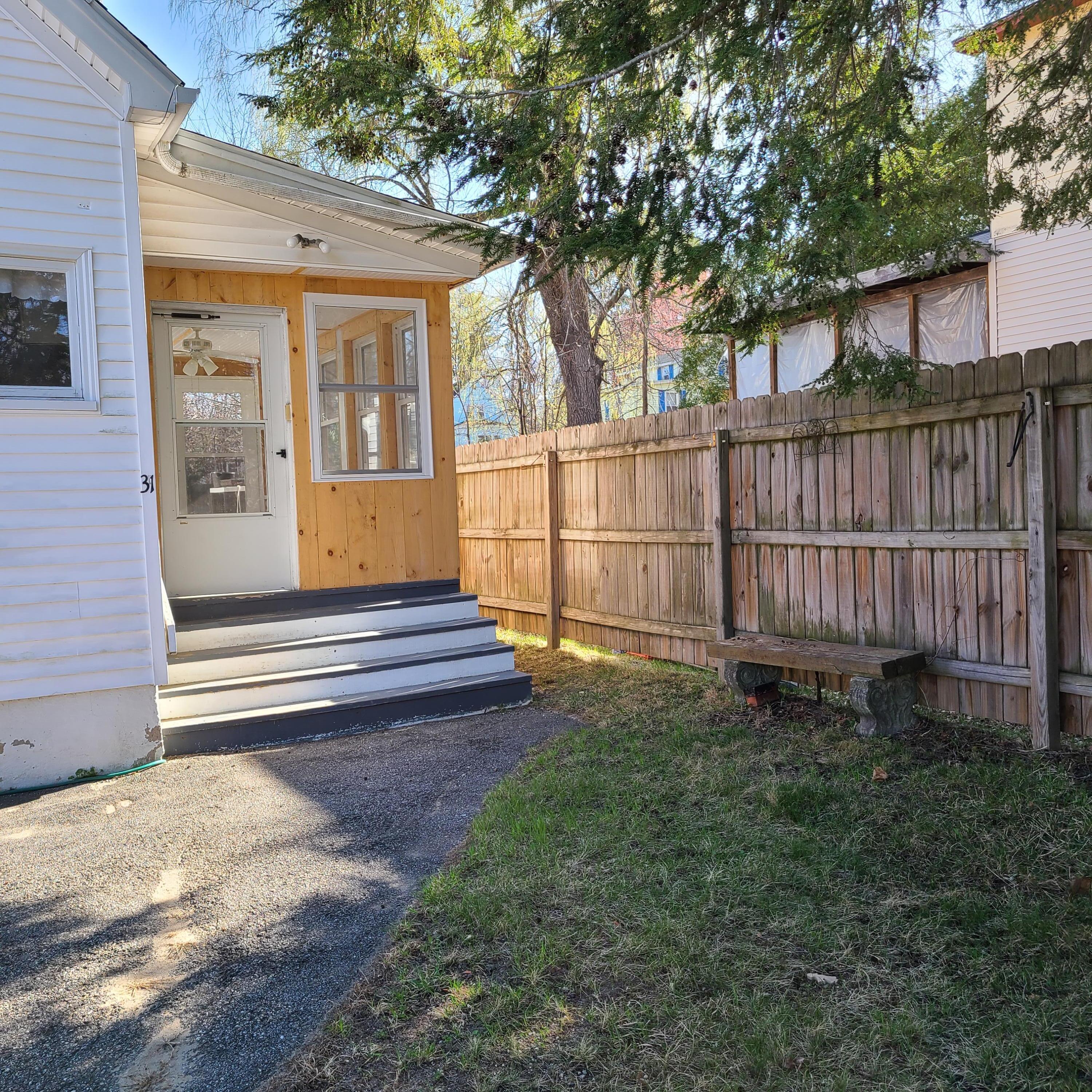 Property Photo: 31 Vivian Street ME 04210