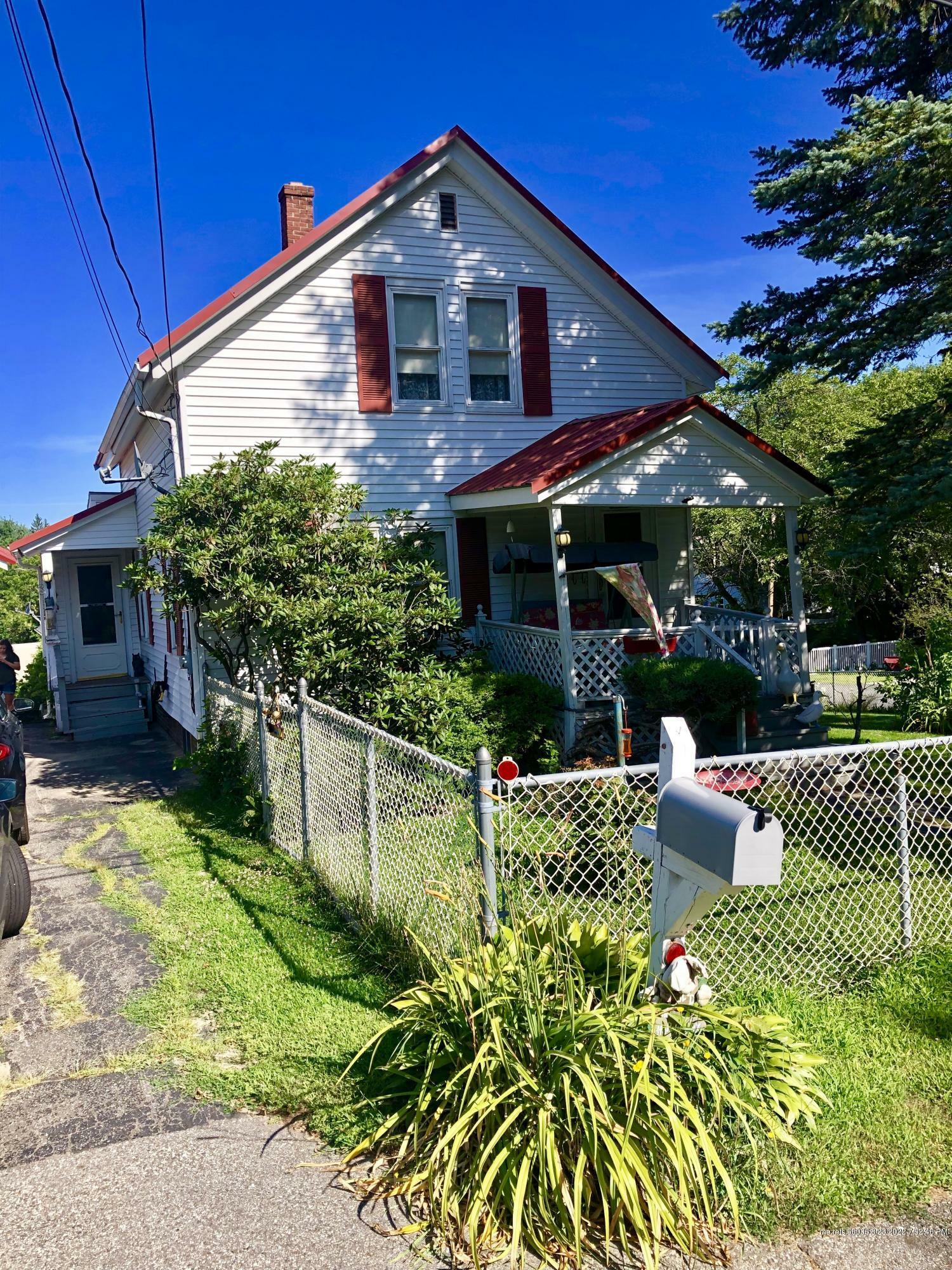 Property Photo: 80 Morris Avenue ME 04240