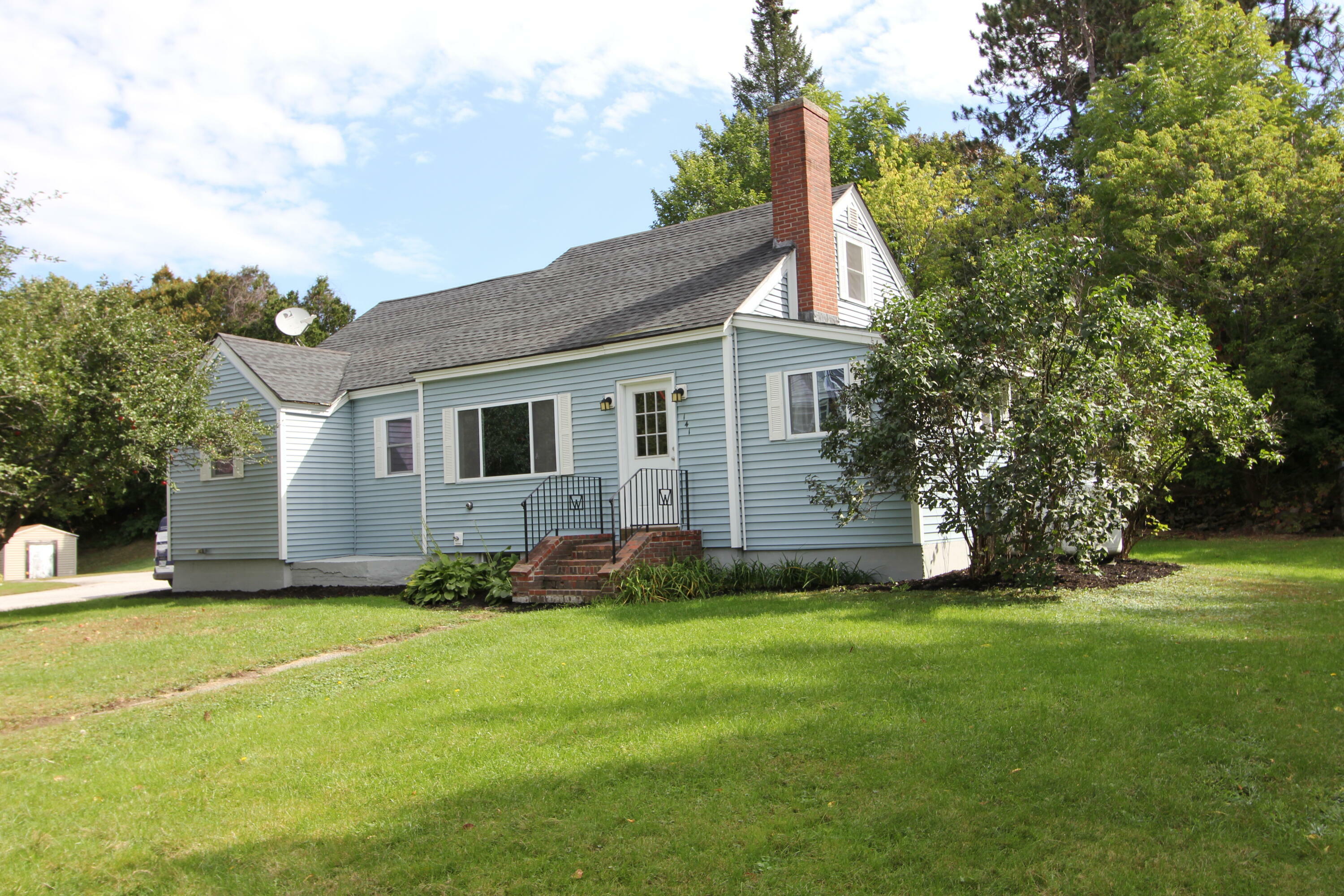 Property Photo: 141 Cottage Street ME 04240