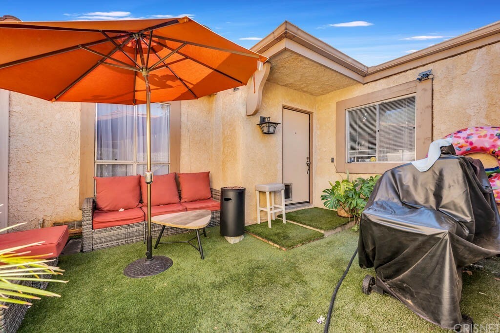 Property Photo:  19501 Rinaldi Street 71  CA 91326 