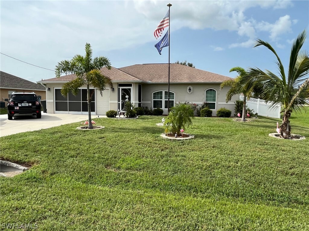 211 Manasota Street  Fort Myers FL 33913 photo