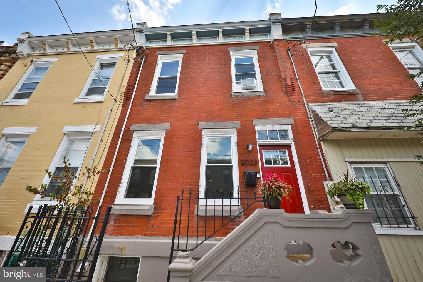 Property Photo: 2023 S 5th Street PA 19148