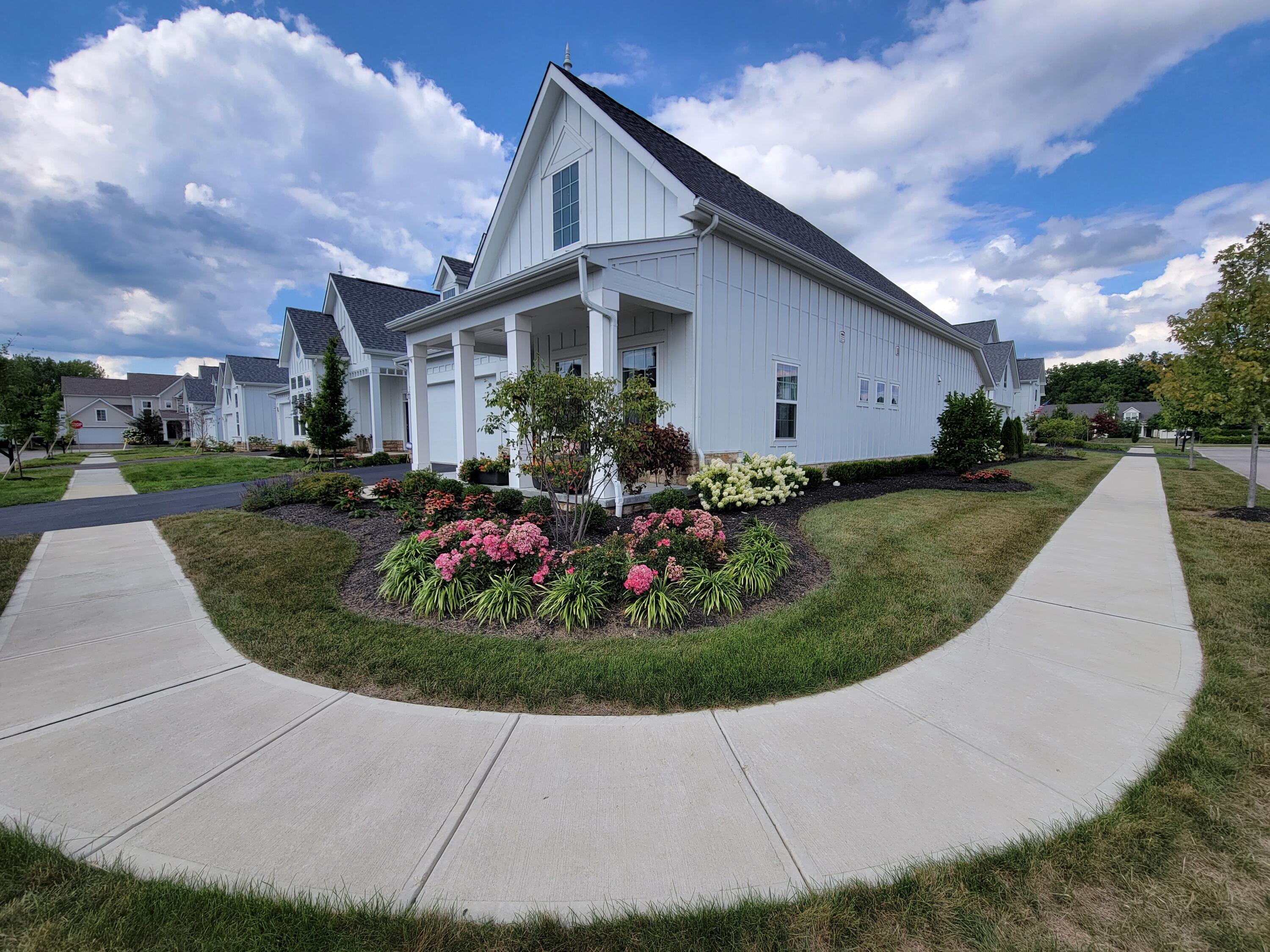 Property Photo: 7064 Inchcape Lane OH 43016