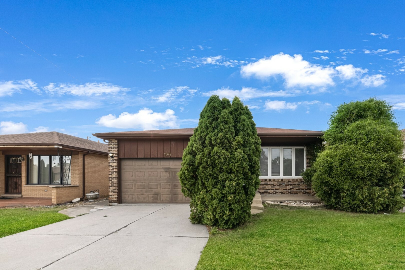 Property Photo: 1150 Herbert Breclaw Drive IL 60409