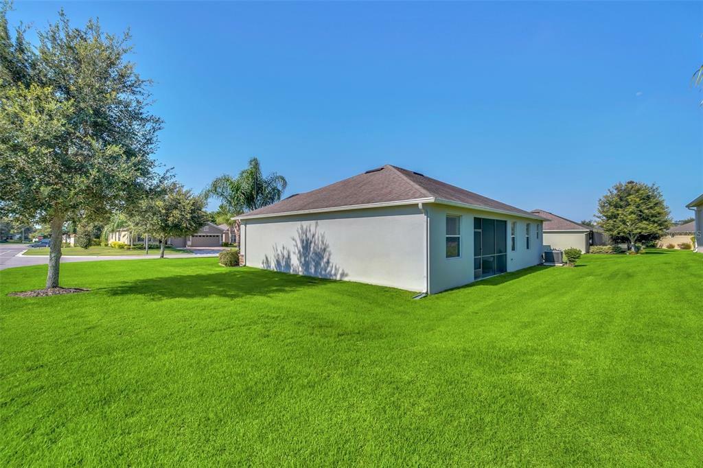 Property Photo:  3524 Windansea Court  FL 34711 