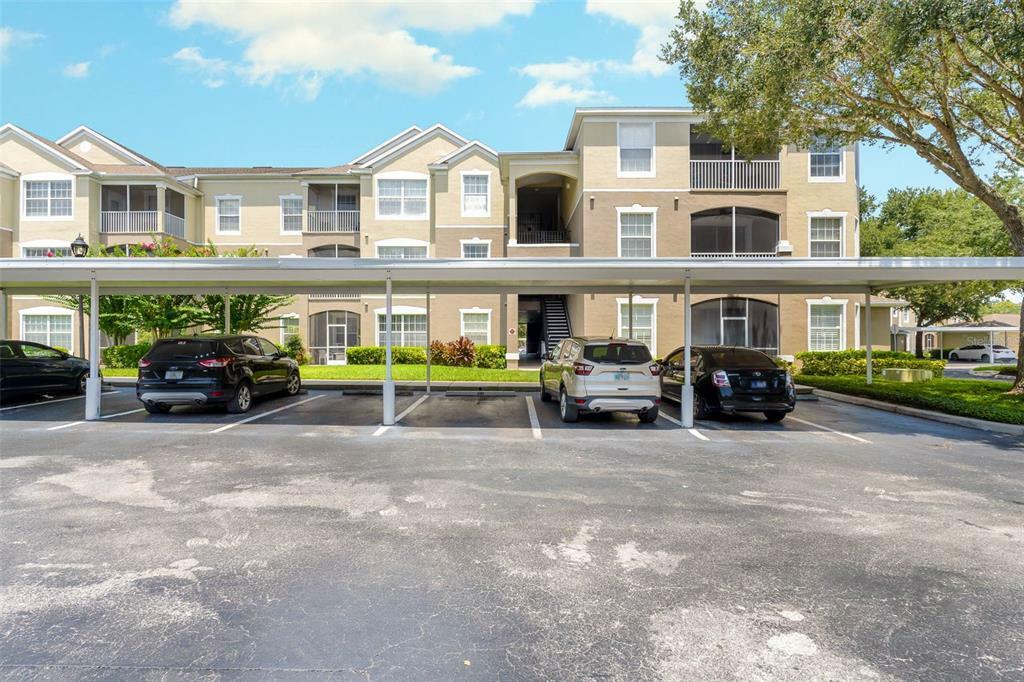 Property Photo: 580 Brantley Terrace Way 300 FL 32714