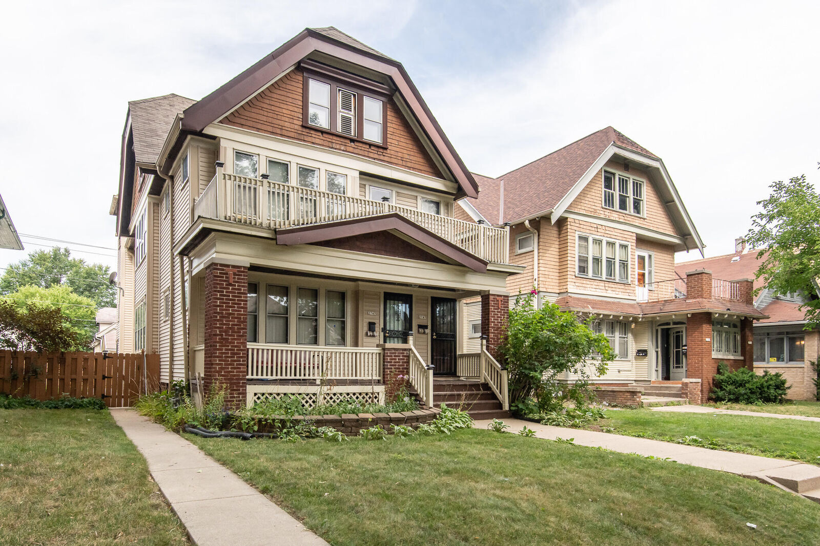 Property Photo: 2745 N 44th St 2747 WI 53210