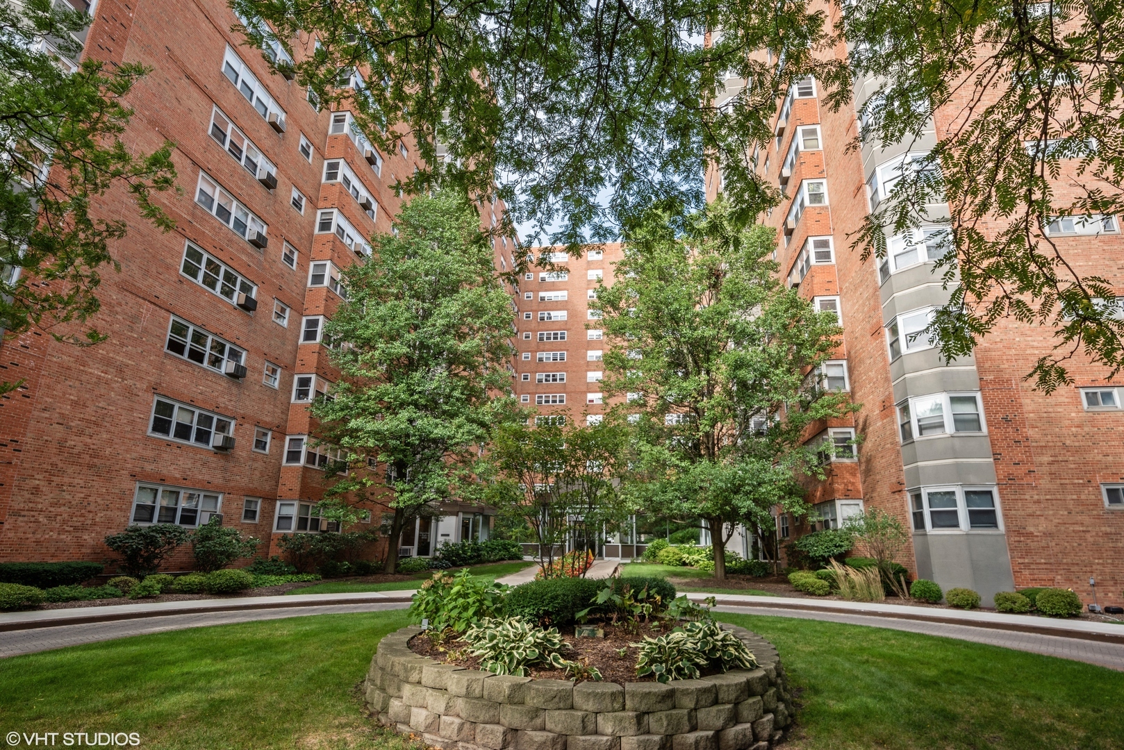 Property Photo:  4960 N Marine Drive 312  IL 60640 