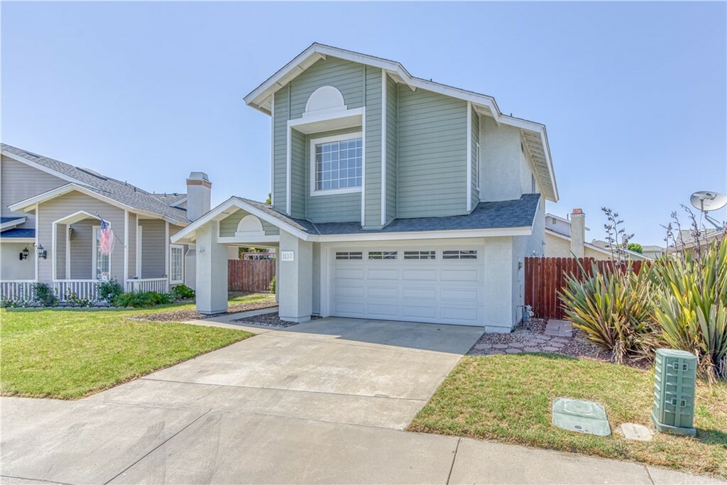 Property Photo:  1137 Bellflower Lane  CA 93436 