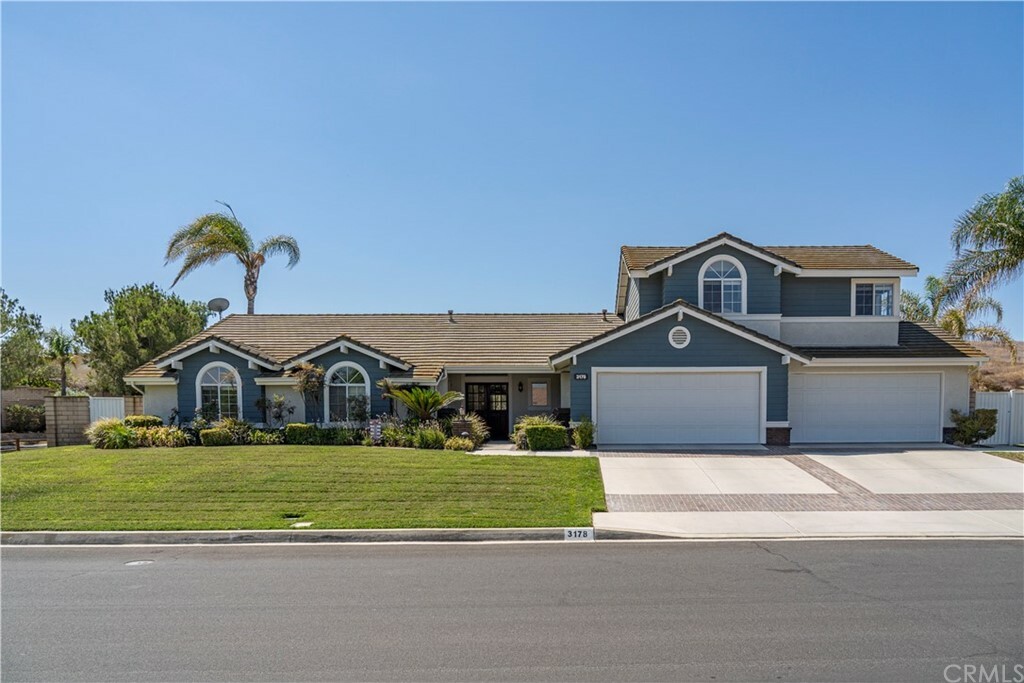 Property Photo:  3178 Pacer Drive  CA 92860 
