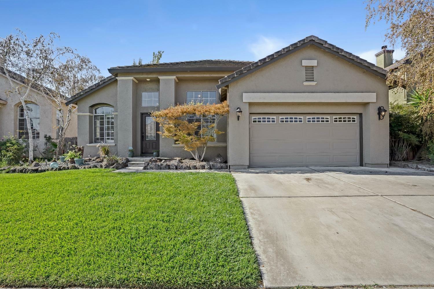 Property Photo:  2385 Newport Place S  CA 94505 