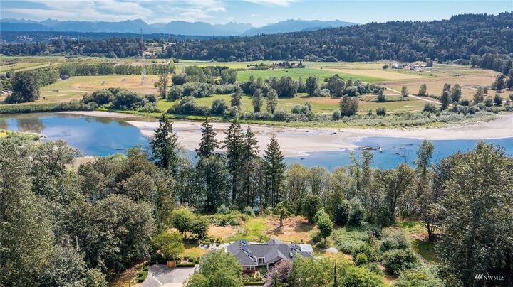 Property Photo:  13521 106th Drive SE  WA 98296 