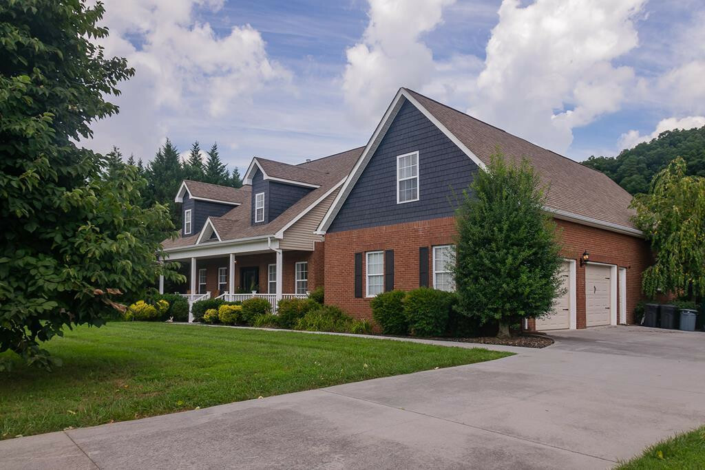 1415 River Run Circle  Sevierville TN 37876 photo