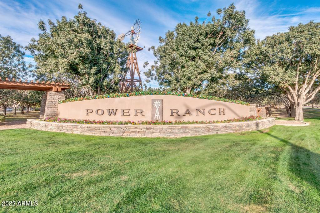 Property Photo: 3877 S Coach House Drive AZ 85297