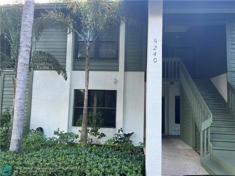 Property Photo: 5240 SE Seascape Way 8-102 FL 34997