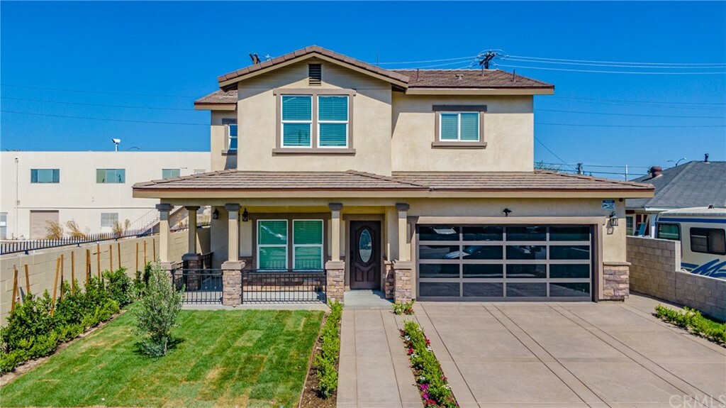 Property Photo: 22112 Ibex Avenue CA 90716