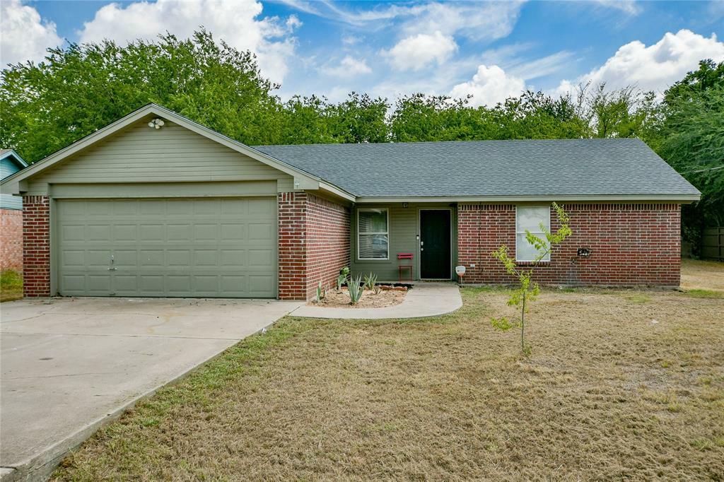 Property Photo:  703 Shady Grove Court  TX 76049 