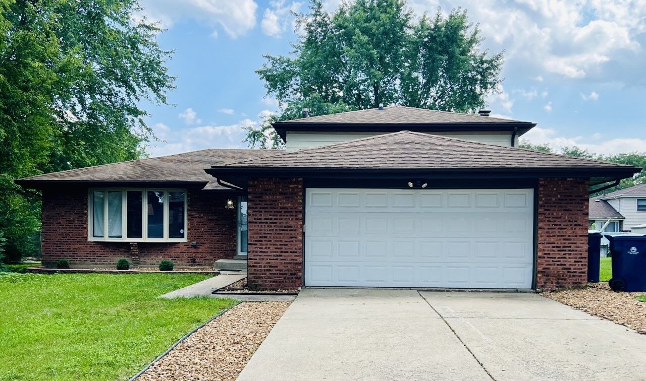 Property Photo:  6045 Aspen Lane  IL 60443 