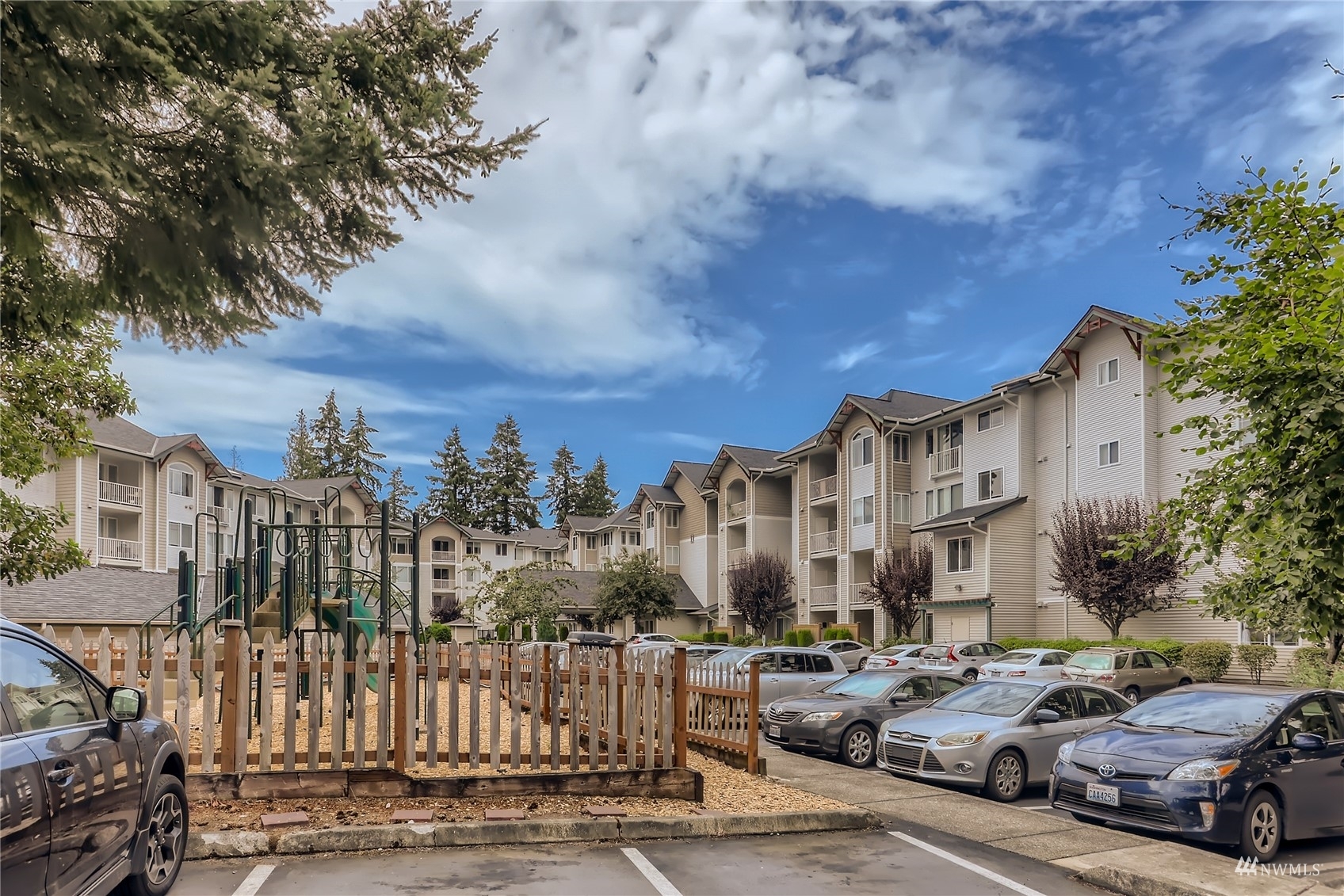 Property Photo:  13301 SE 79th Place A302  WA 98059 