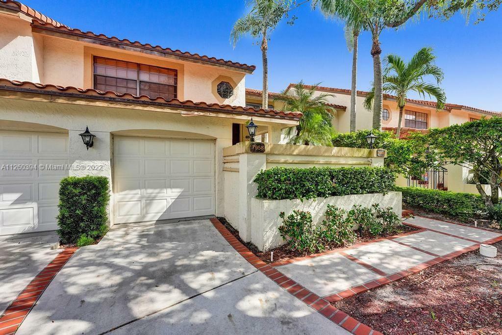 Property Photo: 7958 La Mirada Dr FL 33433