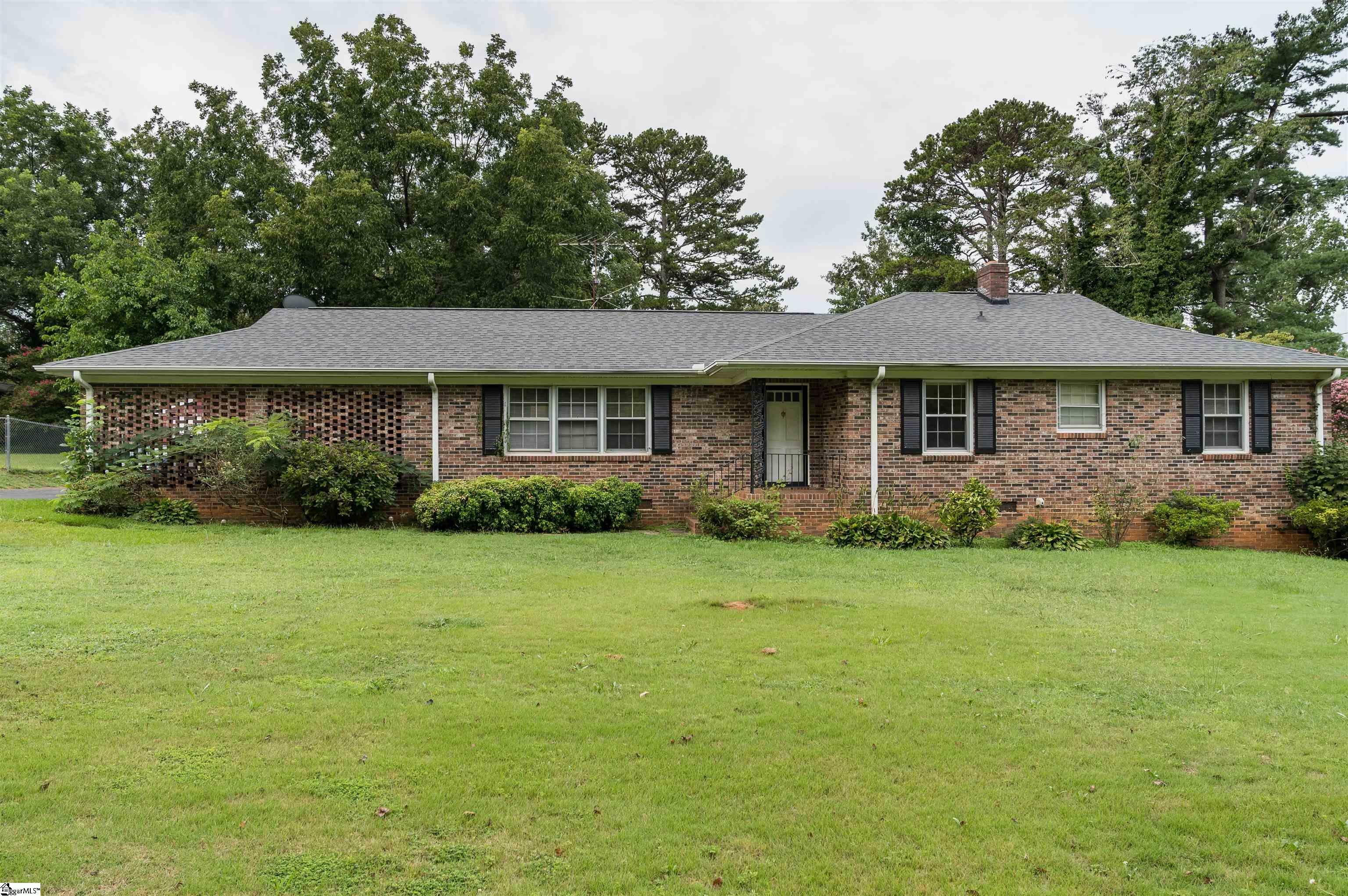 Property Photo:  260 Hester Avenue  SC 29302 